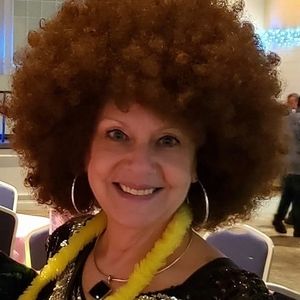 Meet your Posher, Angela